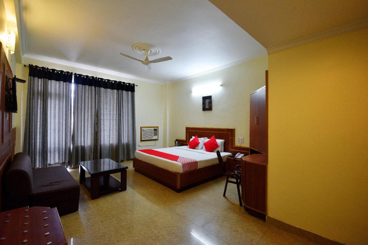 Capital O 4747 Imperial Hotel Katra Katra  Exterior foto